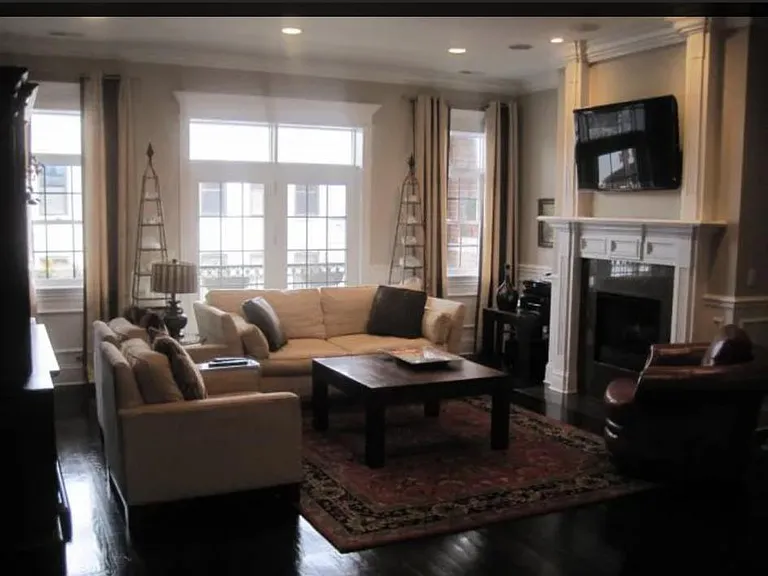 3726 N Lincoln Ave #2S — Photo 4