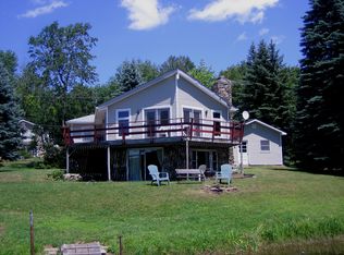 32 Lakeside Dr, Poyntelle, PA 18454