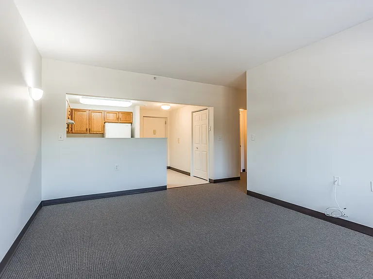 Medford Landing Apartments — Photo 22