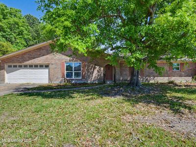 1204 De La Pointe Dr, Gautier, MS, 39553