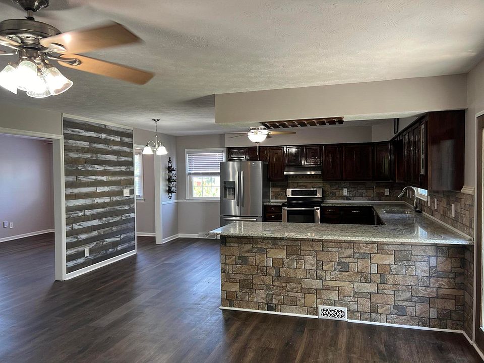 1st image of 934 Siesta Dr