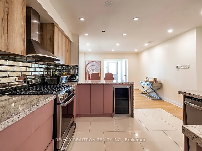 14 Styles Cres #UPPER — Photo 11