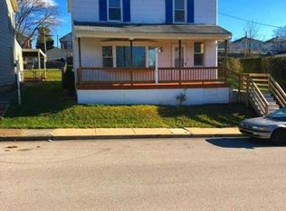 117 S 2nd St, Mount Wolf, PA 17347