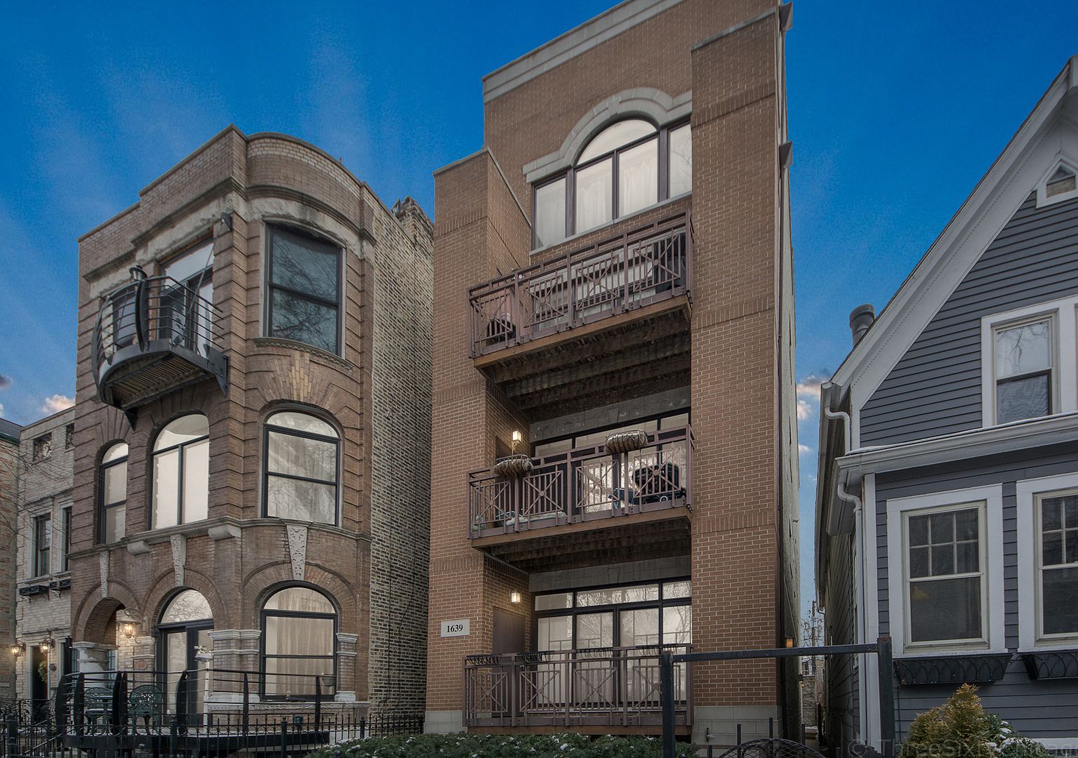 1639 N Oakley Ave #1, Chicago, IL 60647 | Zillow