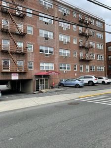 8829 Kennedy Blvd APT C1, North Bergen, NJ, 07047