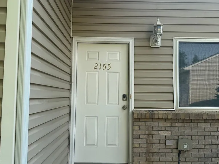 2155 Meadow Ct — Photo 5