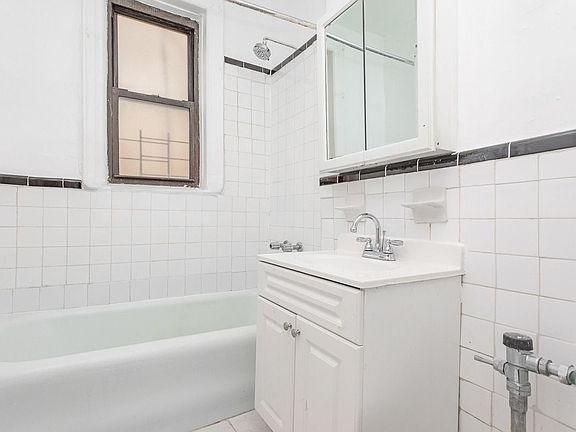 3rd image of 280 Crown St #6C