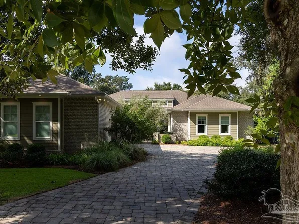 128 Highpoint Dr, Gulf Breeze, FL 32561