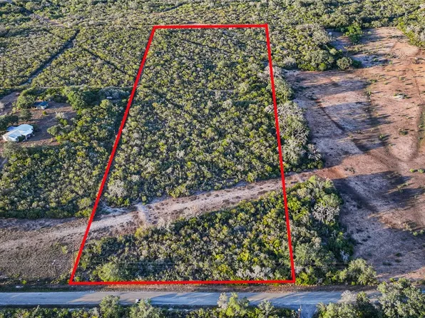 0 W King Ln, Tuleta, TX 78162