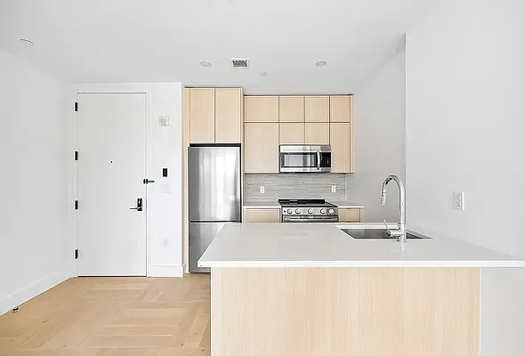 Rented by Watermark Capital Management LLC | media 3