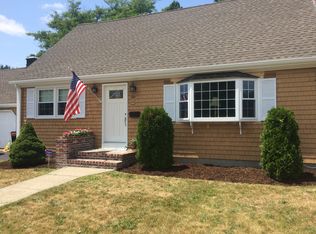 1 Vieira Ct, Dartmouth, MA 02748