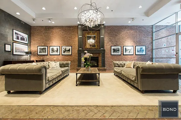 Sold by Bond New York | media 15