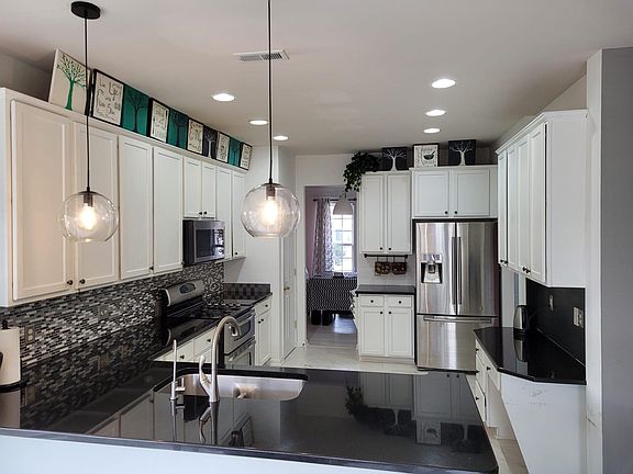 4th image of 117 Shadow Mountain Ln