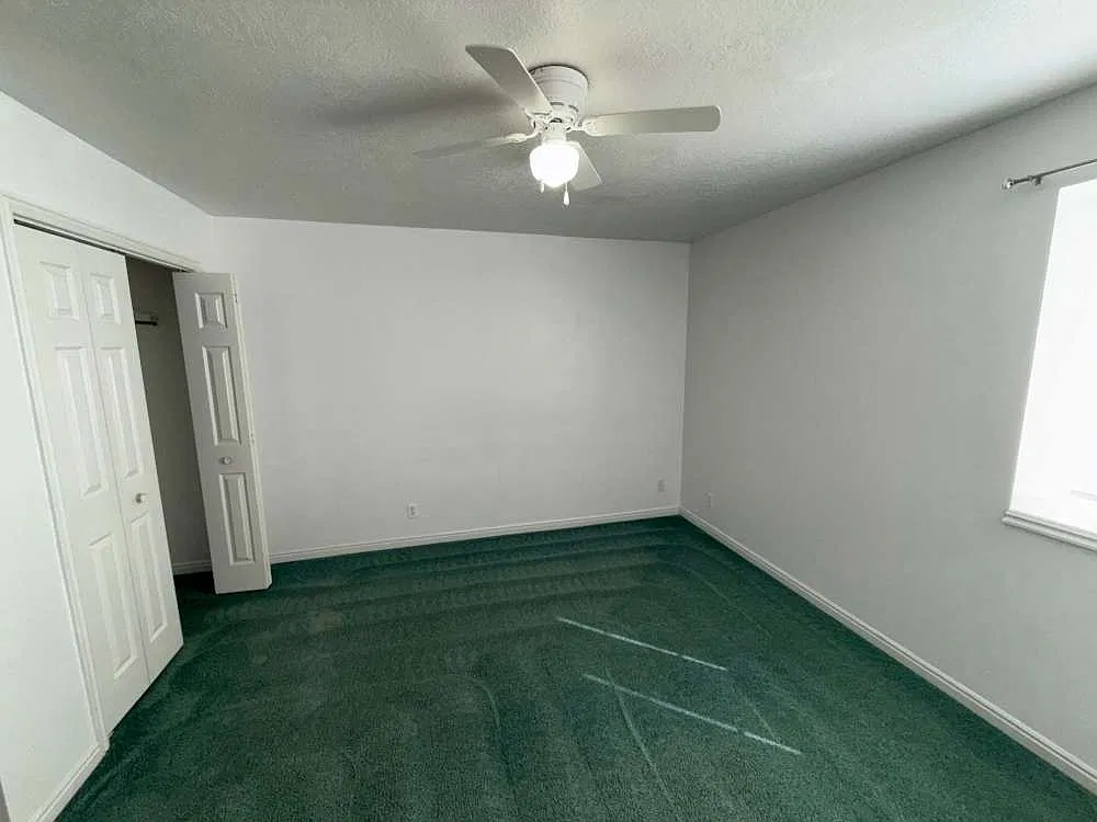 2 bed, 1.5 bath, 960 sqft, $1,050 — Photo 4