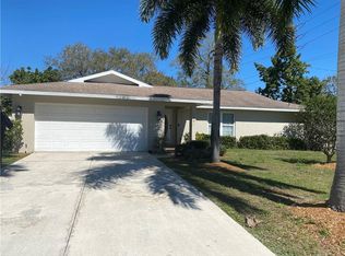 3991 Helene St, Sarasota, FL 34233