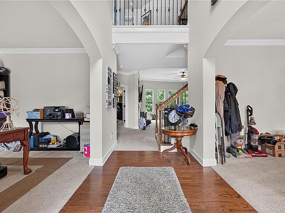 2nd image of 1387 Pebble Ridge Dr