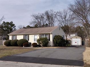 5907 Maple Dr, Mays Landing, NJ 08330