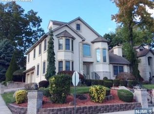 565 Winterburn Grv, Cliffside Park, NJ 07010