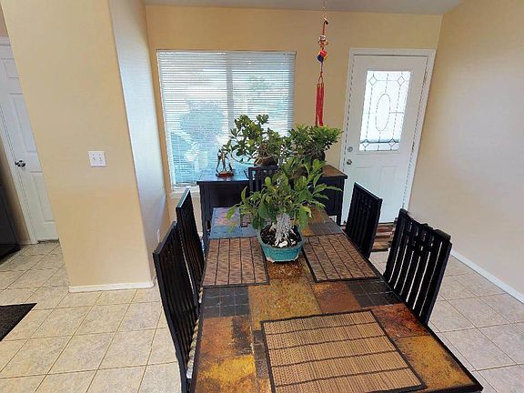 5th image of 695 Malimali St