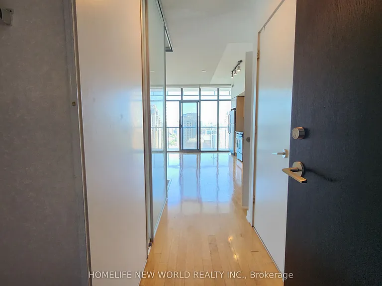 33 Charles St E #2507 — Photo 4