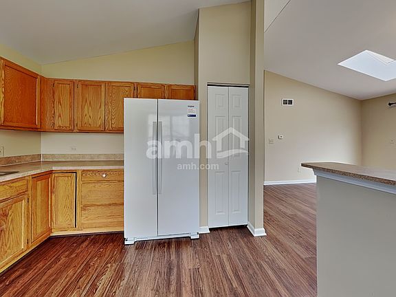 4th image of 4609 Vista Dr