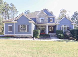 166 Sandisfield Dr, Sharpsburg, GA 30277