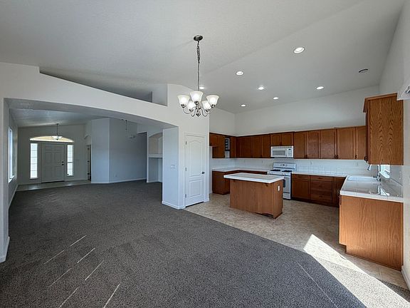 2nd image of 1719 Short Oak Ct