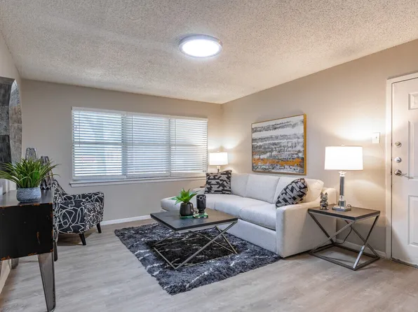 Paseo Apartments
