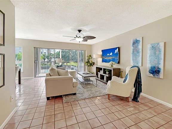 4th image of 1100 Imperial Dr Unit 203