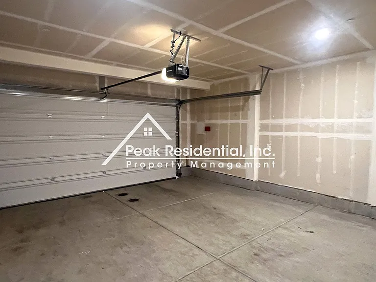 3236 Sunny Gate Ln — Photo 35
