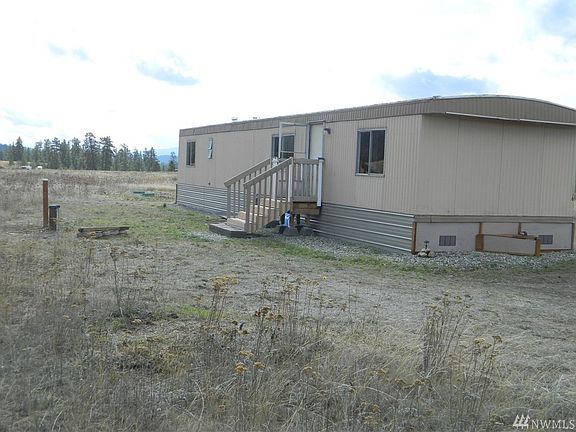 2nd image of 10 Long Lake Ln