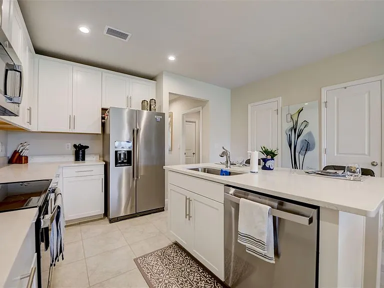 18027 Turning Leaf Cir — Photo 12