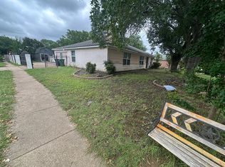 6301 Walnut Springs Dr, Arlington, TX 76001