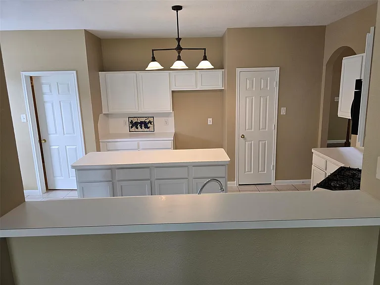 1820 Branch Hill Dr — Photo 11