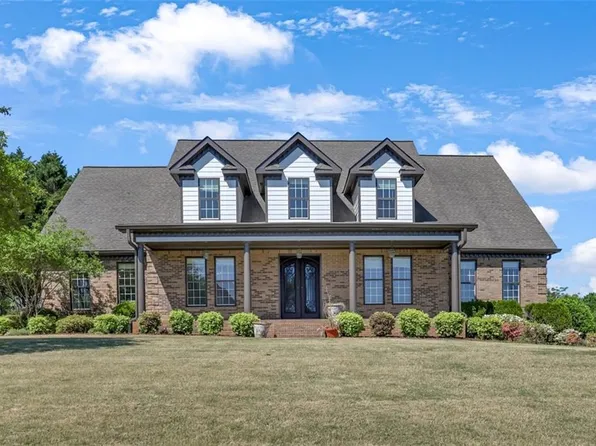 1232 Reece Dr, Hoschton, GA 30548