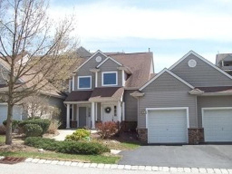 1st image of 28 Bourne Cir