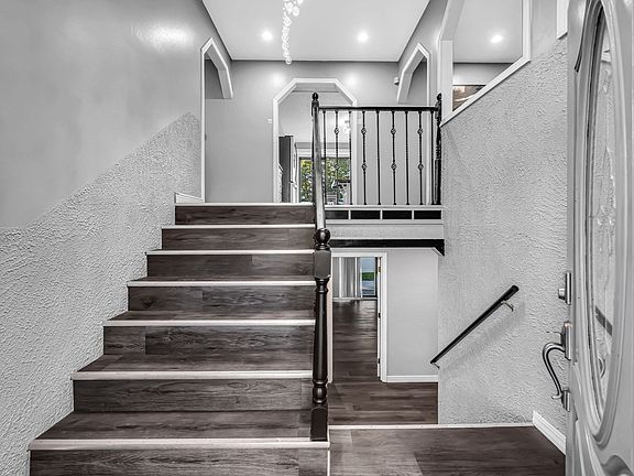 2nd image of 10 Robert Dr