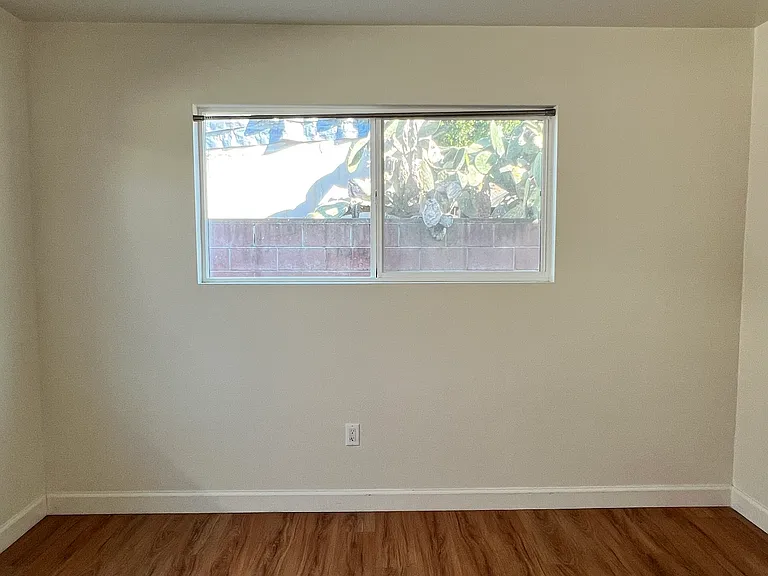 6827 San Luis St #1/2 — Photo 21