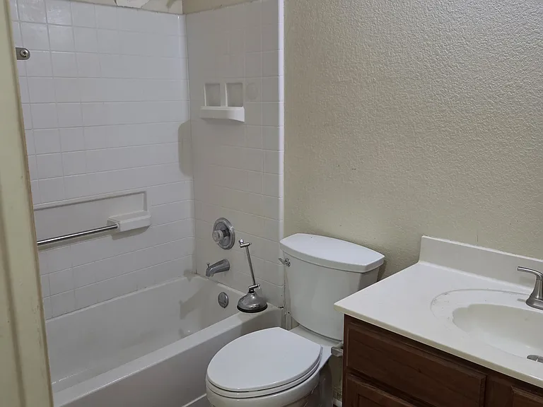 5109 Coach Stop Dr — Photo 10