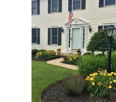2nd image of 3095 Greenwich Ln
