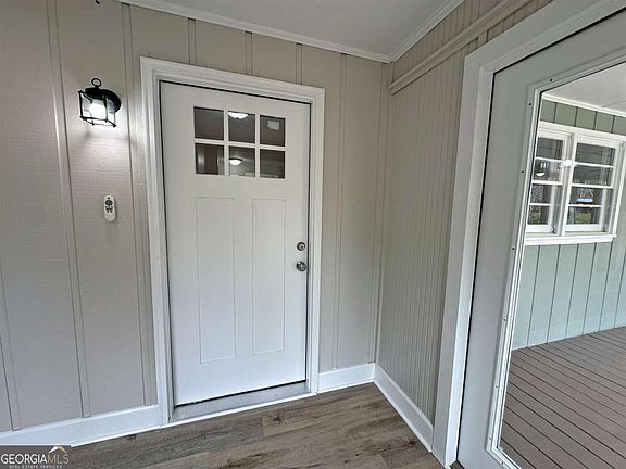 5th image of 1104 Farm Rd