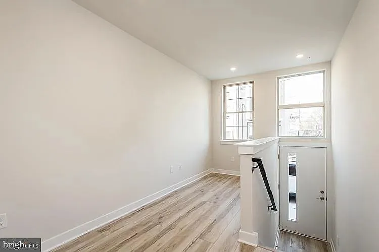 2039 N 3rd St #1 — Photo 34