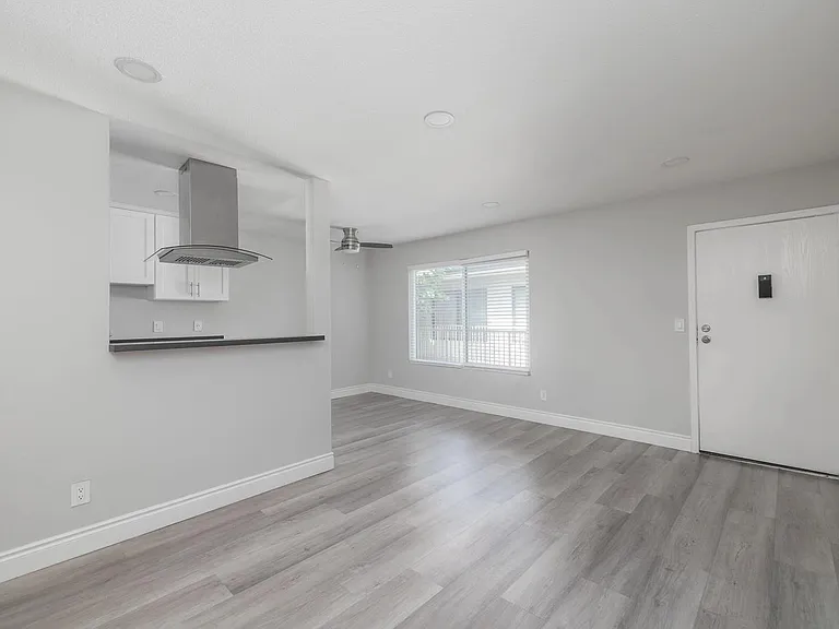 1628 W 218th St #3 — Photo 18