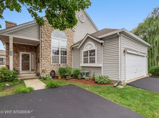 1016 S Parkside Dr, Palatine, IL 60067
