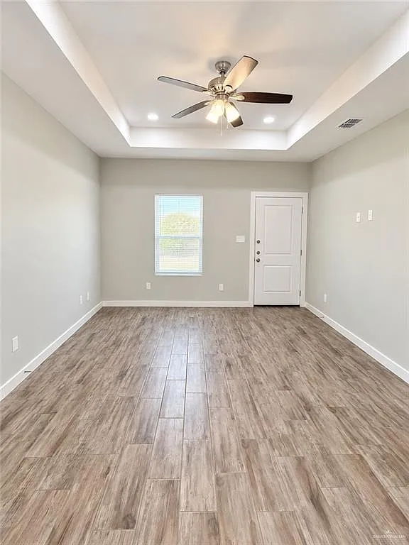 2 bed, 2.0 bath, 913 sqft, $1,150 — Photo 3