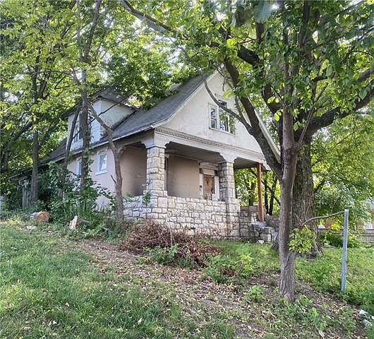 1st image of 4313 E 31st St