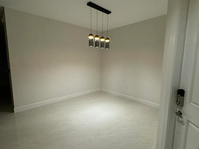 10941 Bitternut Hickory Ln — Photo 3