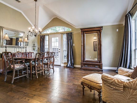 5th image of 18602 Tall Oak Dr