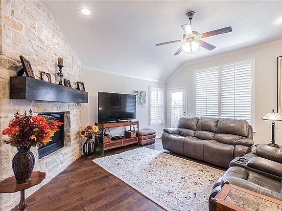 4th image of 1824 Fountain Vista Vw