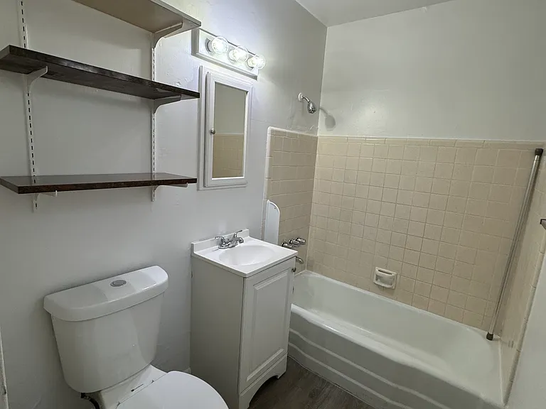 4418 E Lee St — Photo 11